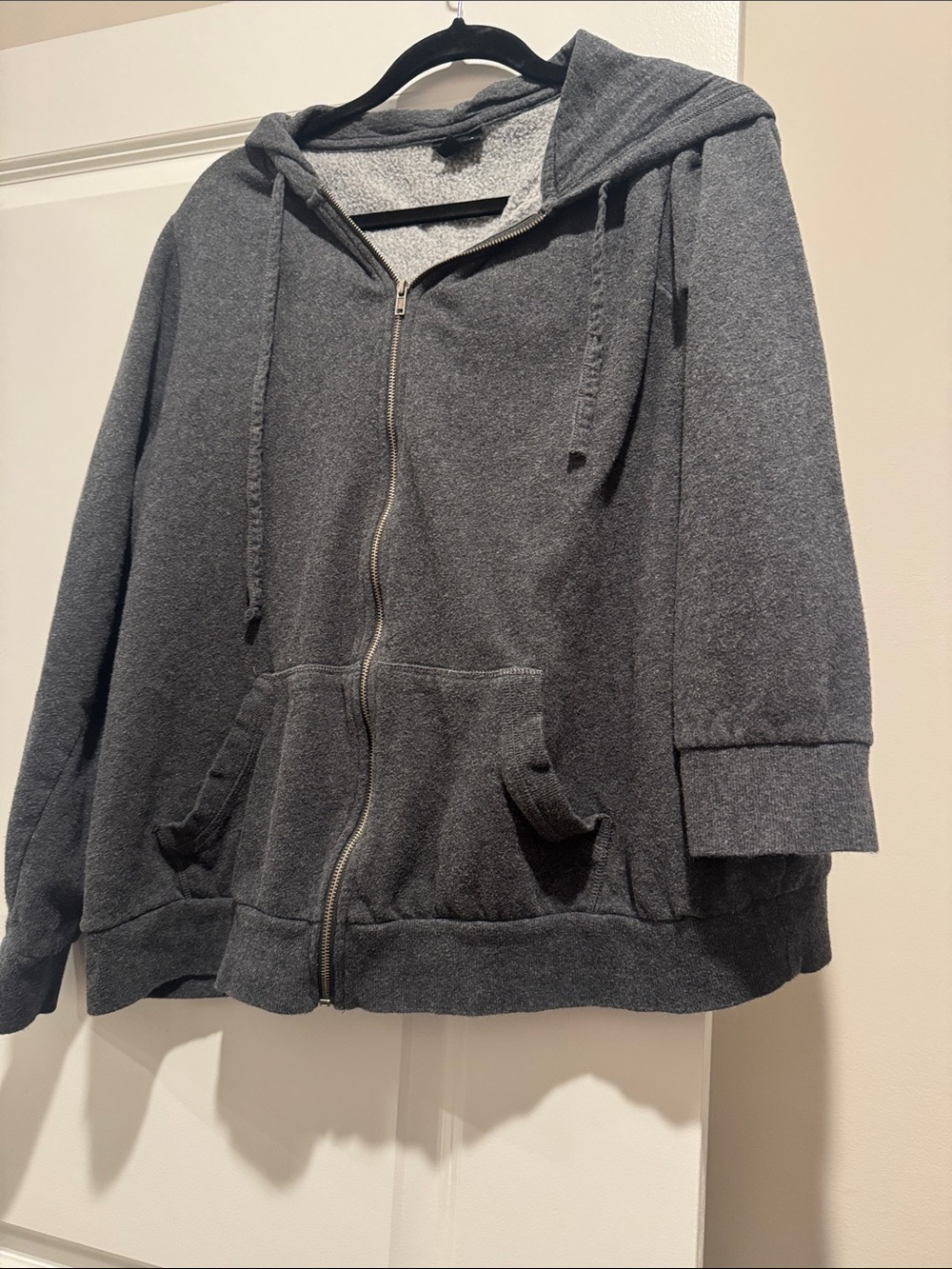 torrid Charcoal Gray Hoodie with White Angel Wing Graphic - Picture 4 of 4